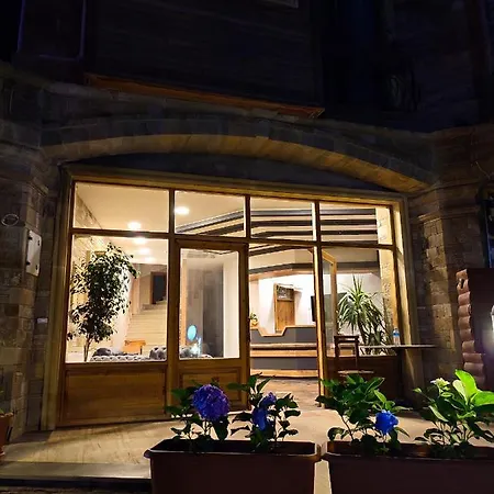 Imroz Adali'S Hotel Gokceada